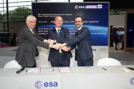 Vertragsunterzeichnung