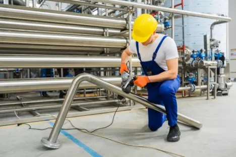 MAG Schweißen hochlegierter Stähle und Nickelbasisstoffwerke