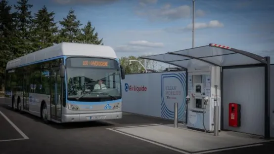 Wasserstoff Bus Tankstelle 