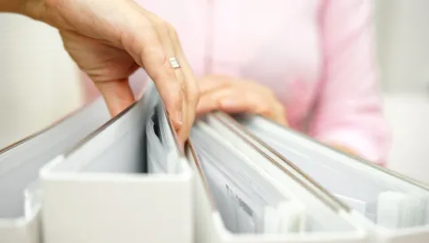 Vorschriften und Regeln