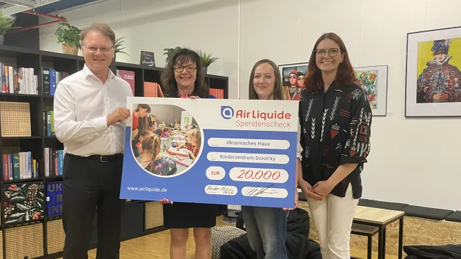Air Liquide unterstützt Ukrainisches Haus – 20.000 Euro für Kinderzentrum in Dresden